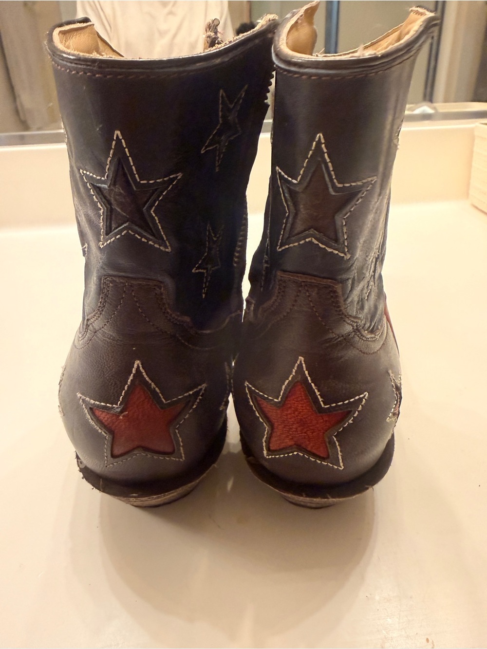 Stetson Ankle Boots Pointed Toe Low Heel Distressed Red Black Blue Sz 8 - Picture 10 of 10